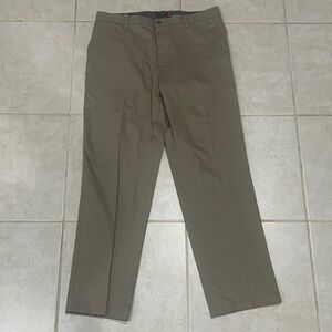 Dockers Men's khakis Chinos